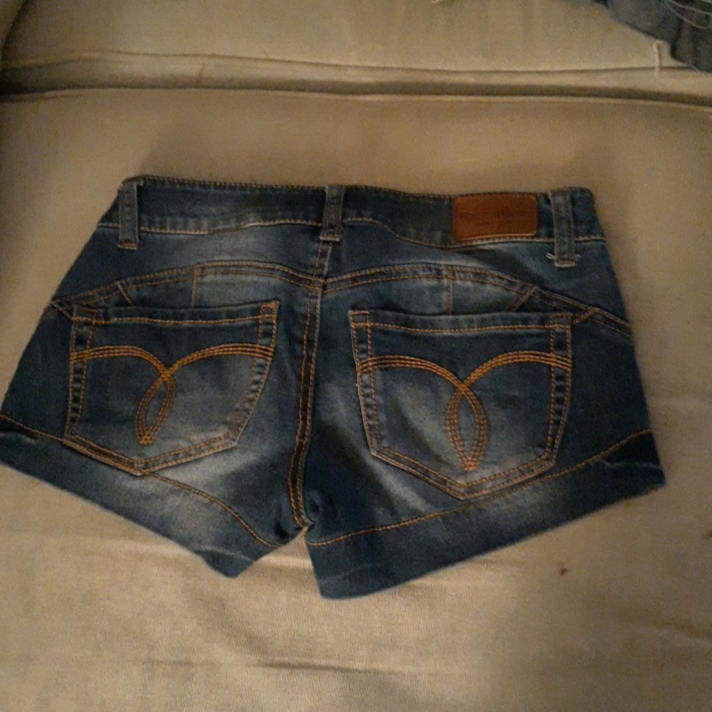 Shorts - Picture 2 of 2